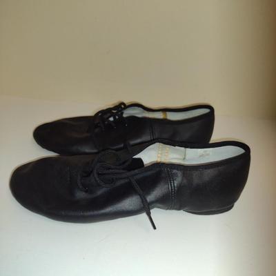 Dance Class Leather Shoes- Size 9