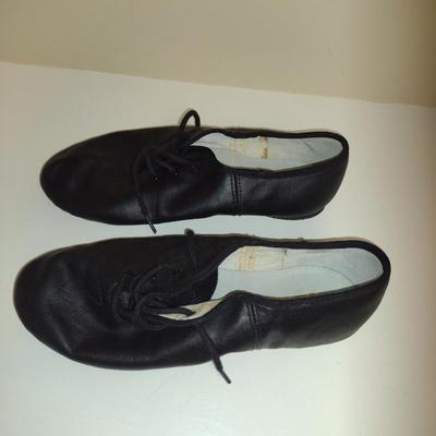 Dance Class Leather Shoes- Size 9