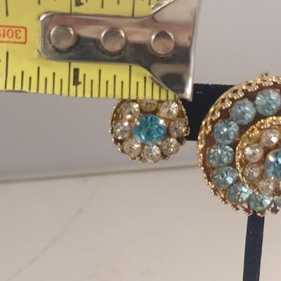 Vintage Coro Brooch and Clip Earring Set (#5)