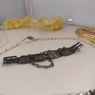 Collection of Fashion Jewelry (#18)