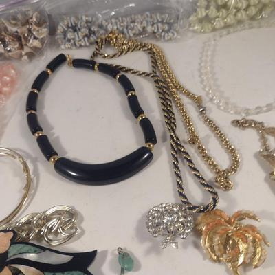 Collection of Fashion Jewelry (#18)