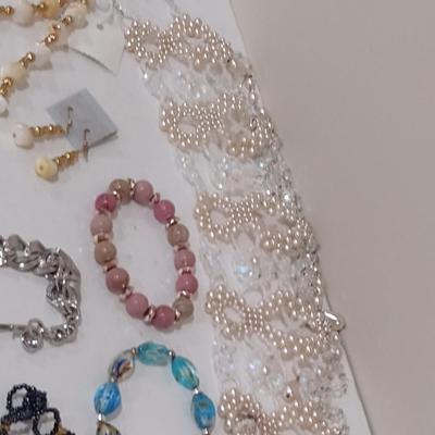 Collection of Fashion Jewelry (#20)