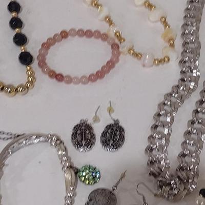 Collection of Fashion Jewelry (#20)