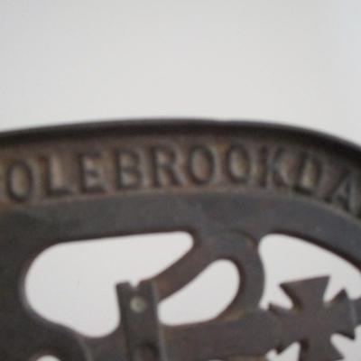 Vintage Sad Iron Trivet Colebrookdale Iron Co. Pottstown PA. (LR)