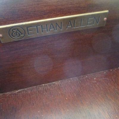 Antique Ethan Allen Round Inlaid Crotch Mahogany 2 Drawer Side Table (LR)