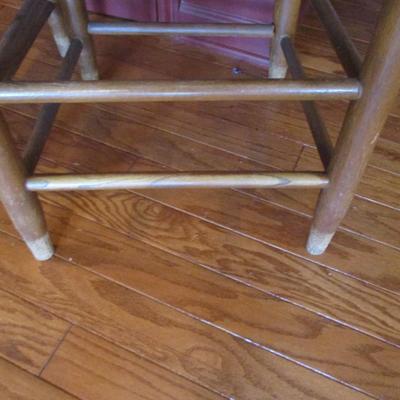 Set Of 4 Spindle Back Dining Room Chairs With Rush Seats (K)