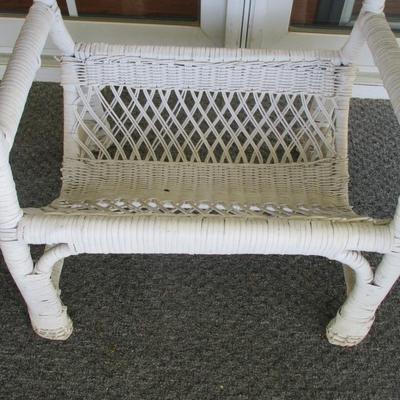 Antique White Wicker Side Table With Magazine Shelf (SR)