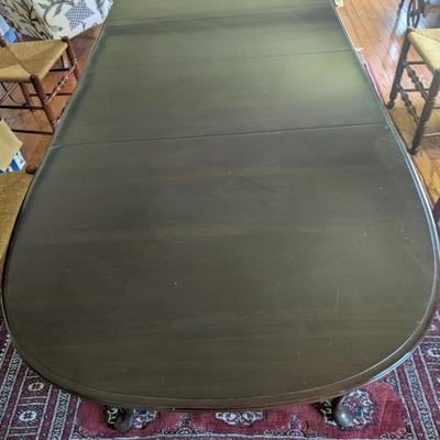 Dining Room Table With Two Leaves & Pad (DR)