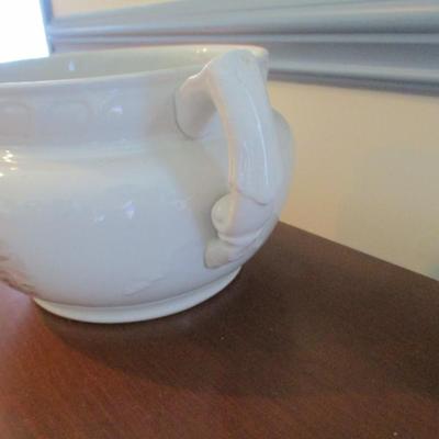 Antique Porcelain Chamber Pot Birds On Both Sides Transferware (DR)