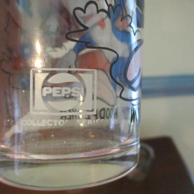 Vintage Glasses Woody Woodpecker Buster Bunny Welch's North American Collection (DR)