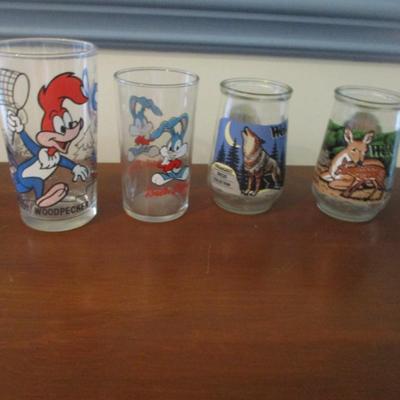 Vintage Glasses Woody Woodpecker Buster Bunny Welch's North American Collection (DR)
