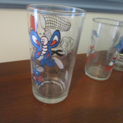 Vintage Glasses Woody Woodpecker Buster Bunny Welch's North American Collection (DR)