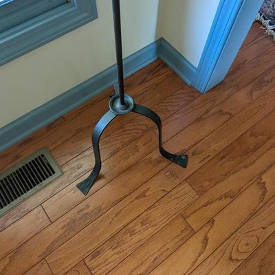 Wrought Iron Candle Holder (DR)