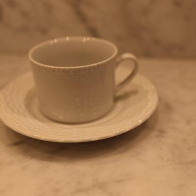 Tienshan White Wicker Porcelain Coffee Service Set
