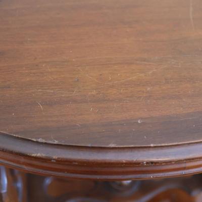 Victorian Walnut Oval Top Table