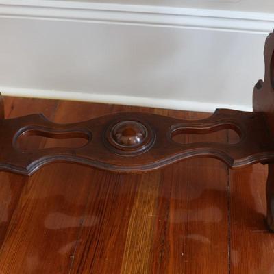 Victorian Walnut Oval Top Table