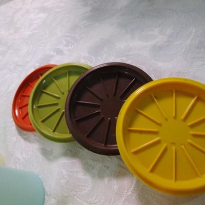 Variety of Tupperware containters