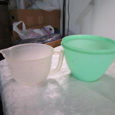 Variety of Tupperware containters, misc. lids