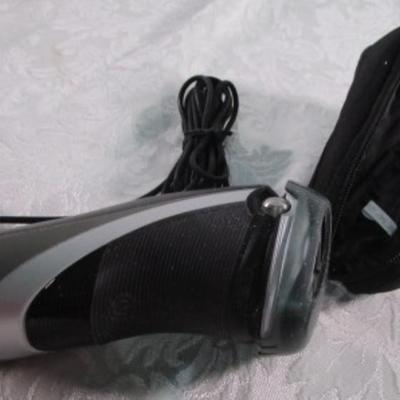 Phillips Norelco Aquatech electric razor