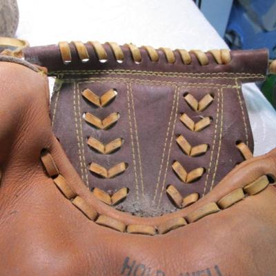 Vintage National catcher's mitt