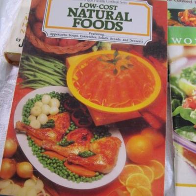 5 healthy cookbooks, 2 baby cookbooks, Maryellen's Helpful Hints