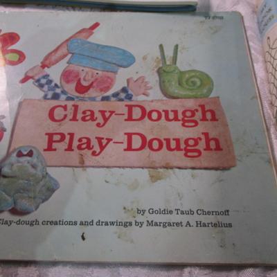 8 children's books & children's craft books