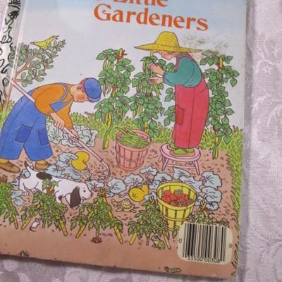 9 Little Golden children's story books