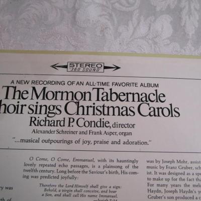 4 Christmas Vinyl LPs