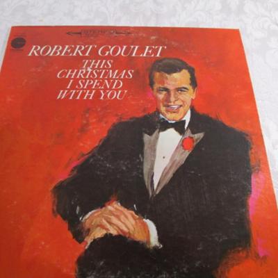 4 Christmas Vinyl LPs
