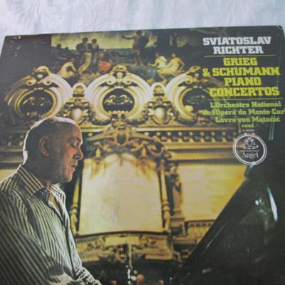 3 piano vinyl LPs