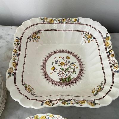 L842 Set Of English Spode "Buttercup"