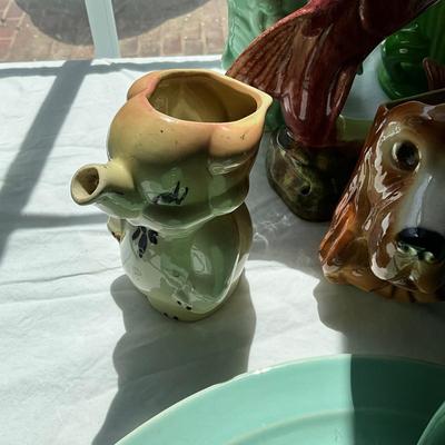 L844 Lot of USA Pottery With Capistrano Flower Frog