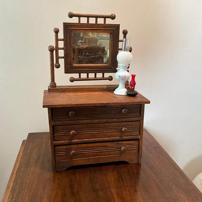 L855 Antique Victorian Salesman Sample Doll Oak Dresser With Mirror