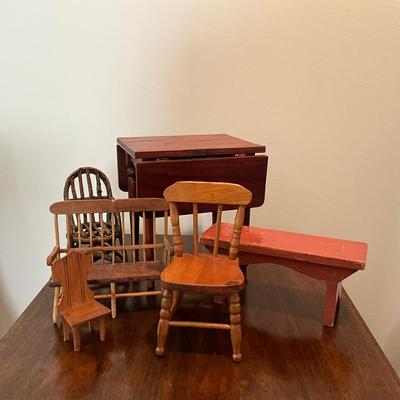 L856 Lot of Minature Doll Furniture