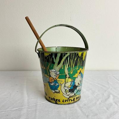 D862 Antique Three Little Pigs Sandpail With Shovel