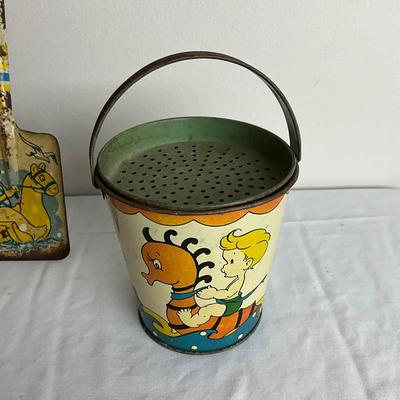 D871 Two Vintage Elaine Ends Hileman Sand Pails With Strainer & Shovel