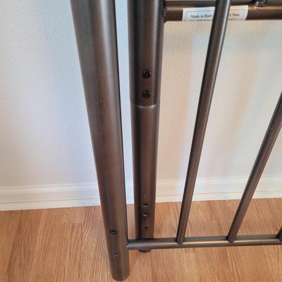 Queen Size Bed Frame (B2-EL)