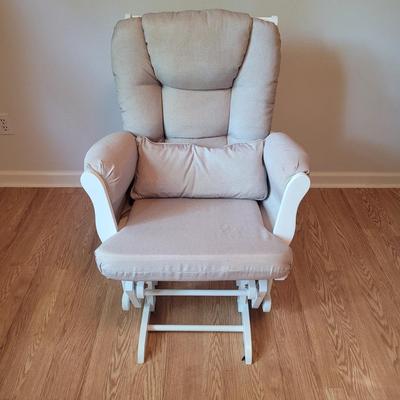 Stork Craft Tuscany Glider Chair (B2-EL)