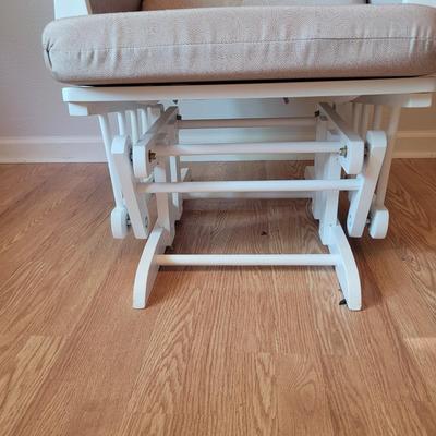 Stork Craft Tuscany Glider Chair (B2-EL)