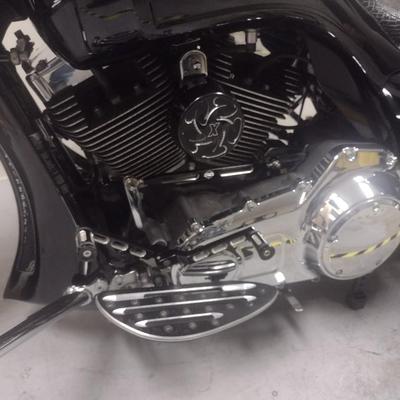 Award Winning 2010 Harley Davidson Street Glide Custom Motorcycle 'Bat Bike' Only 17,.710 Miles Road Ready! (See Full...