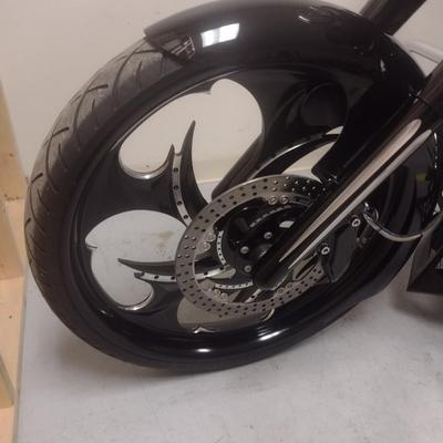 Sale Photo Thumbnail #24: Award Winning 2010 Harley Davidson Street Glide Custom Motorcycle 'Bat Bike'  Only 17,.710 Miles Road Ready!  six speaker stereo system, .Skully Air Ride, MRI Center Stand, American suspension bolt on neck, 2 in 1 Exhaust, Performance Machine 26" Front wh