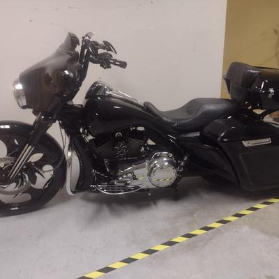 Award Winning 2010 Harley Davidson Street Glide Custom Motorcycle 'Bat Bike' Only 17,.710 Miles Road Ready! (See Full...