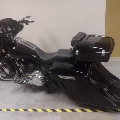 Award Winning 2010 Harley Davidson Street Glide Custom Motorcycle 'Bat Bike' Only 17,.710 Miles Road Ready! (See Full...