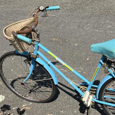 Vintage Women’s Free Spirit Cruiser Bicycle Bike