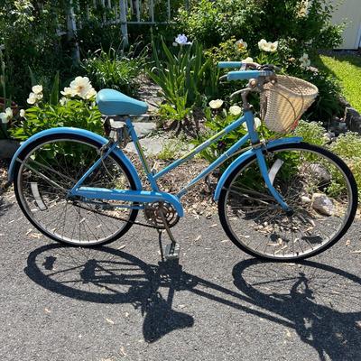 Vintage Women’s Free Spirit Cruiser Bicycle Bike