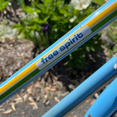 Vintage Women’s Free Spirit Cruiser Bicycle Bike