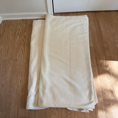 Woolrich Fleece Blankets & More (B2-BM)