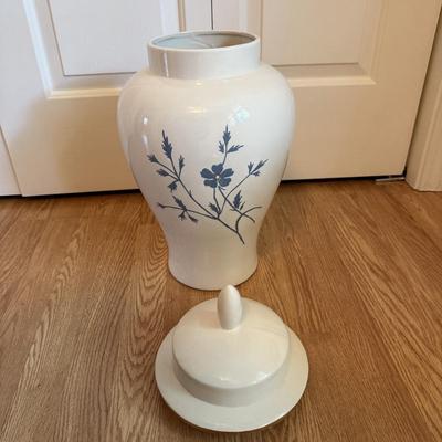 Large Ginger Jar (B2-BM)