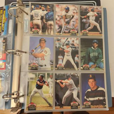 1993 Stadium Club Dome Set Baseball Cards 1 thru 200 plus 10 Members Only & 1 Draft Pick Chipper Jones, Derek Jeter 1992 Draft pick