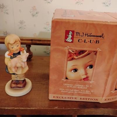 Hummel Club Figurine